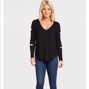 NWT Chaser Vented V neck w cutouts